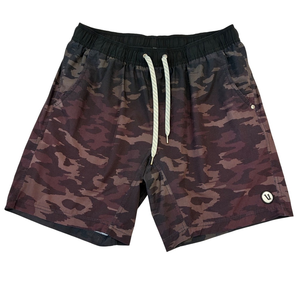 Vuori Kore Shorts Mens Large Dark Camo Athletic Performance Gym Boardshorts